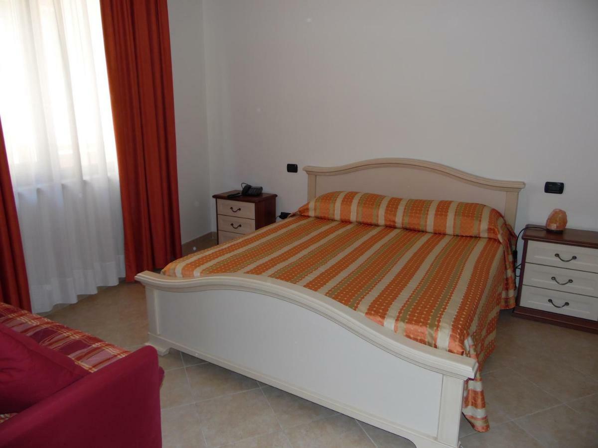 Hotel Coste Del Lago Limosano ภายนอก รูปภาพ