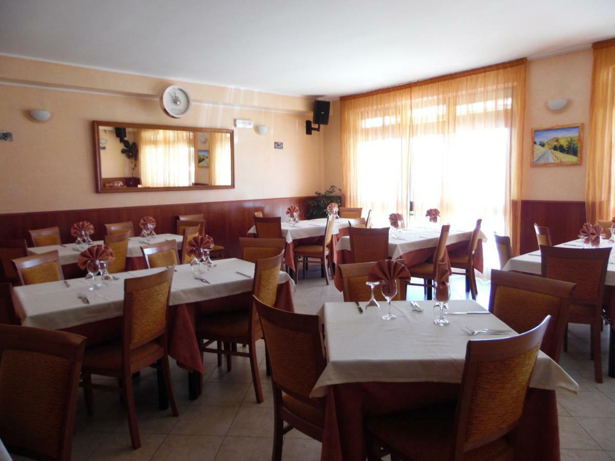 Hotel Coste Del Lago Limosano ภายนอก รูปภาพ